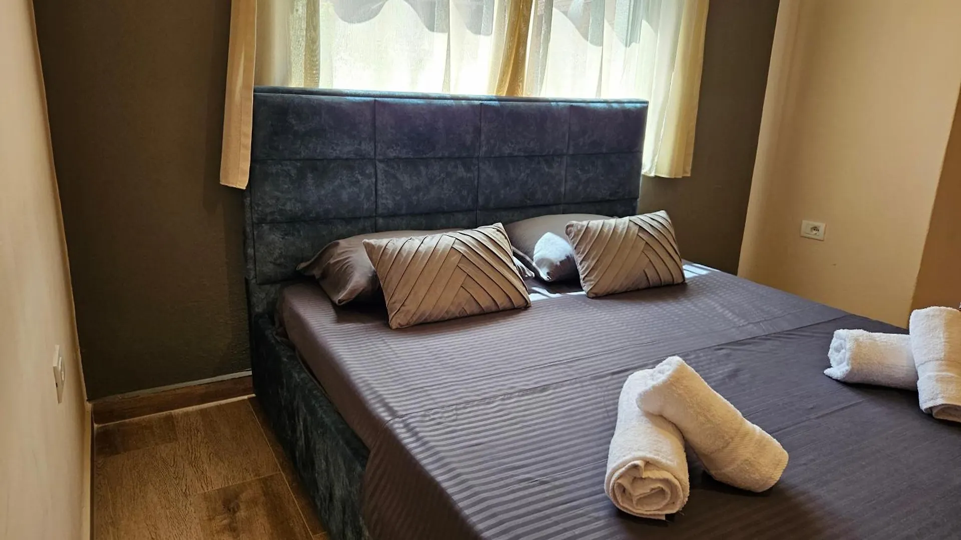 Dua'S Apartment Tirana Albania